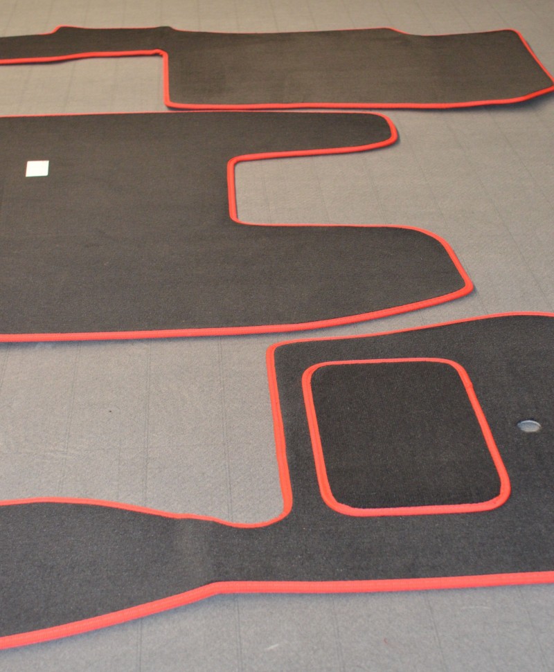 Quilted Truck mats - Scania R Cab - Streamline - Red edge 